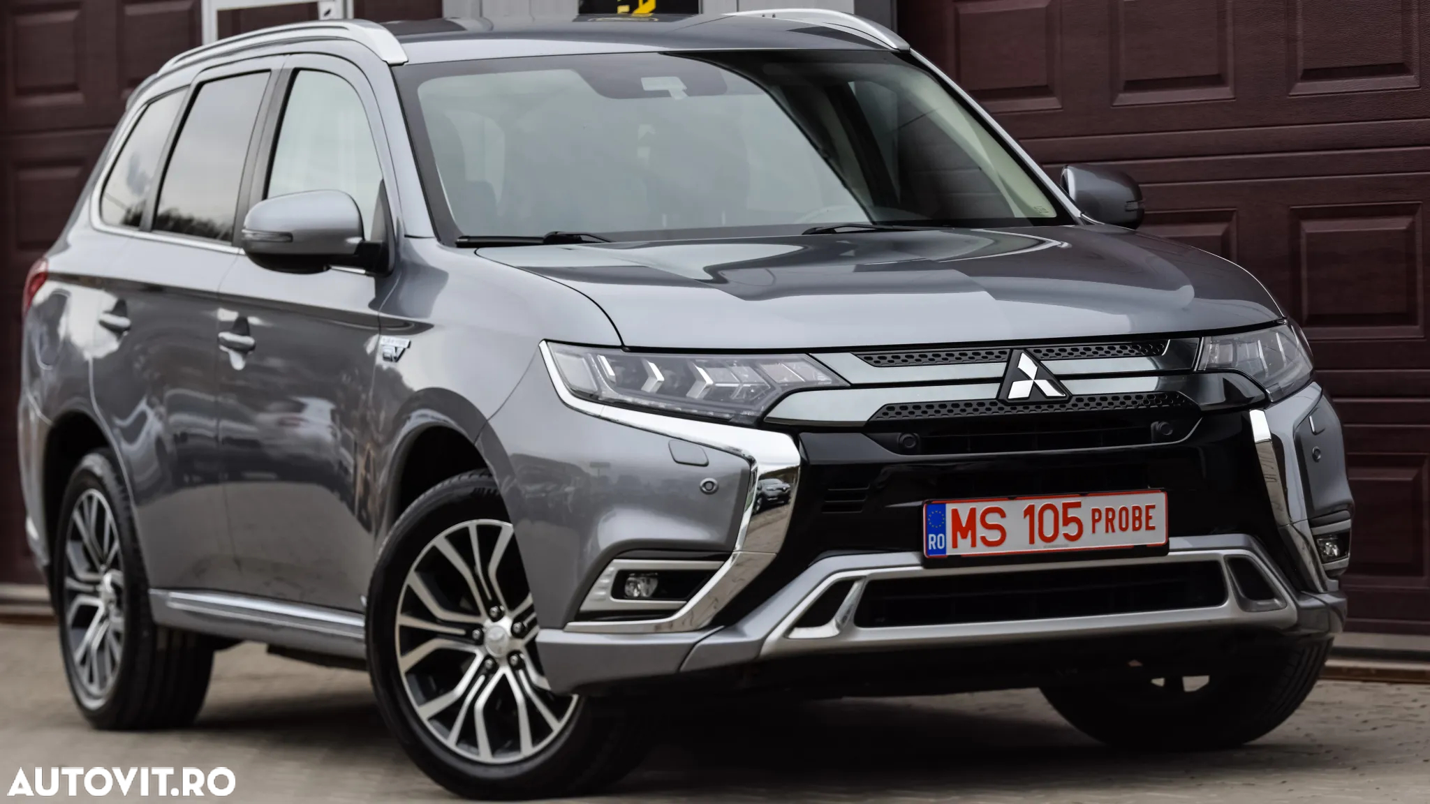 Mitsubishi Outlander PHEV 2.4 L 4X4 Instyle+ - 2