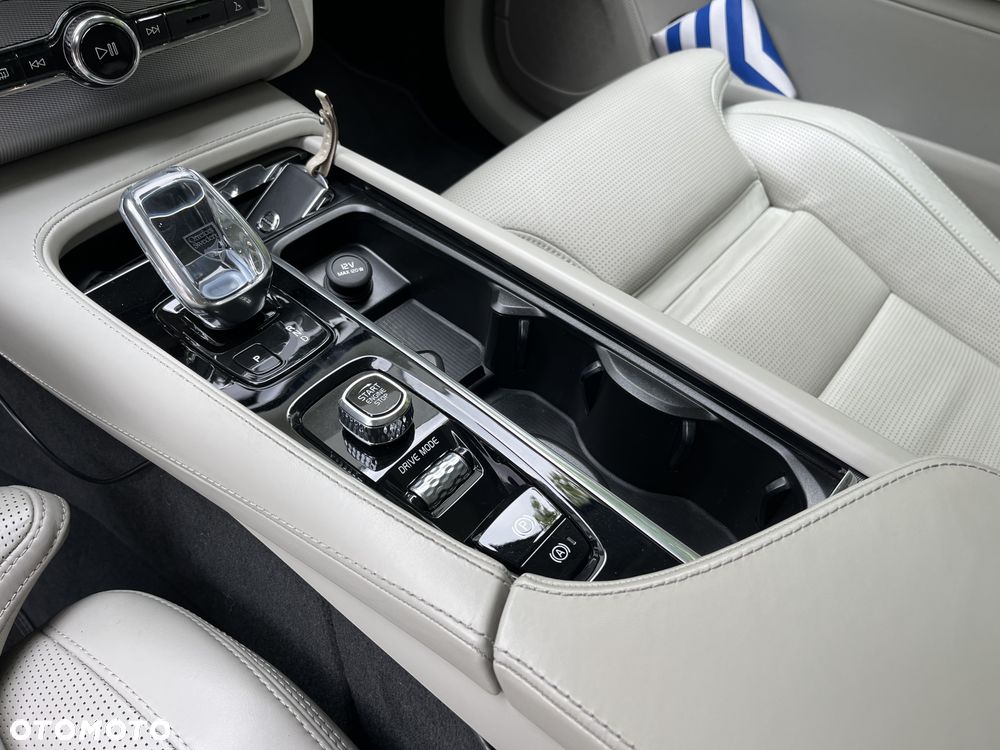 Volvo XC 90 D5 SCR AWD Inscription - 14