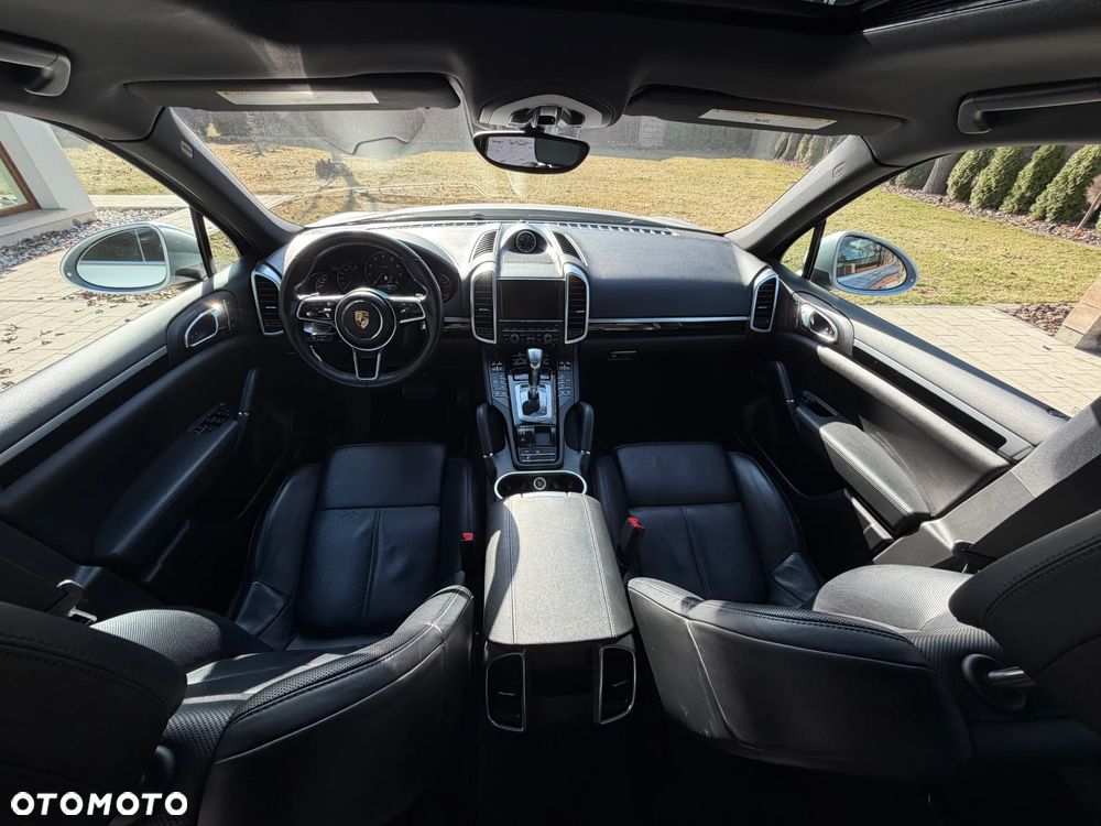 Porsche Cayenne Tiptronic S - 12
