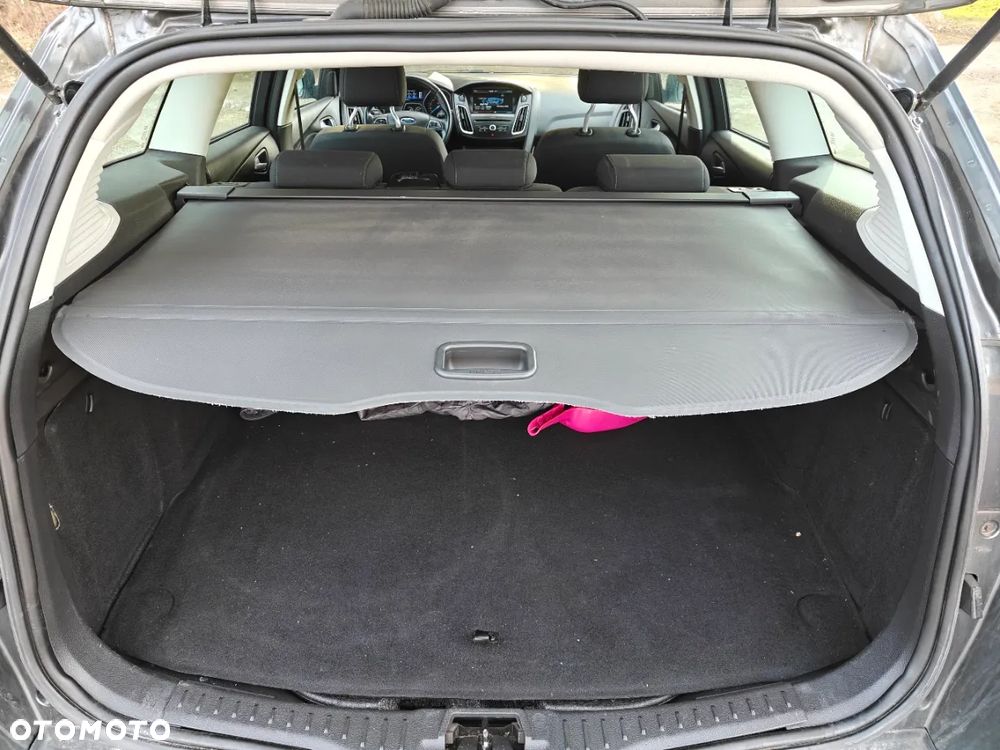 Ford Focus SW 1.5 TDCi SYNC Edition - 14