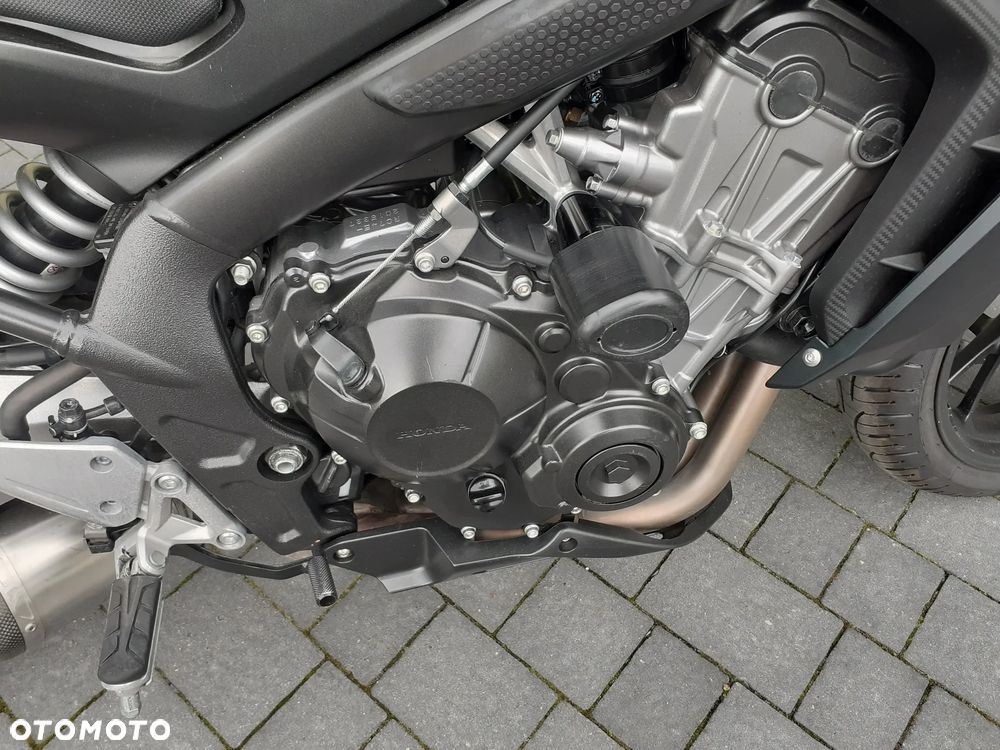 Honda CB - 24