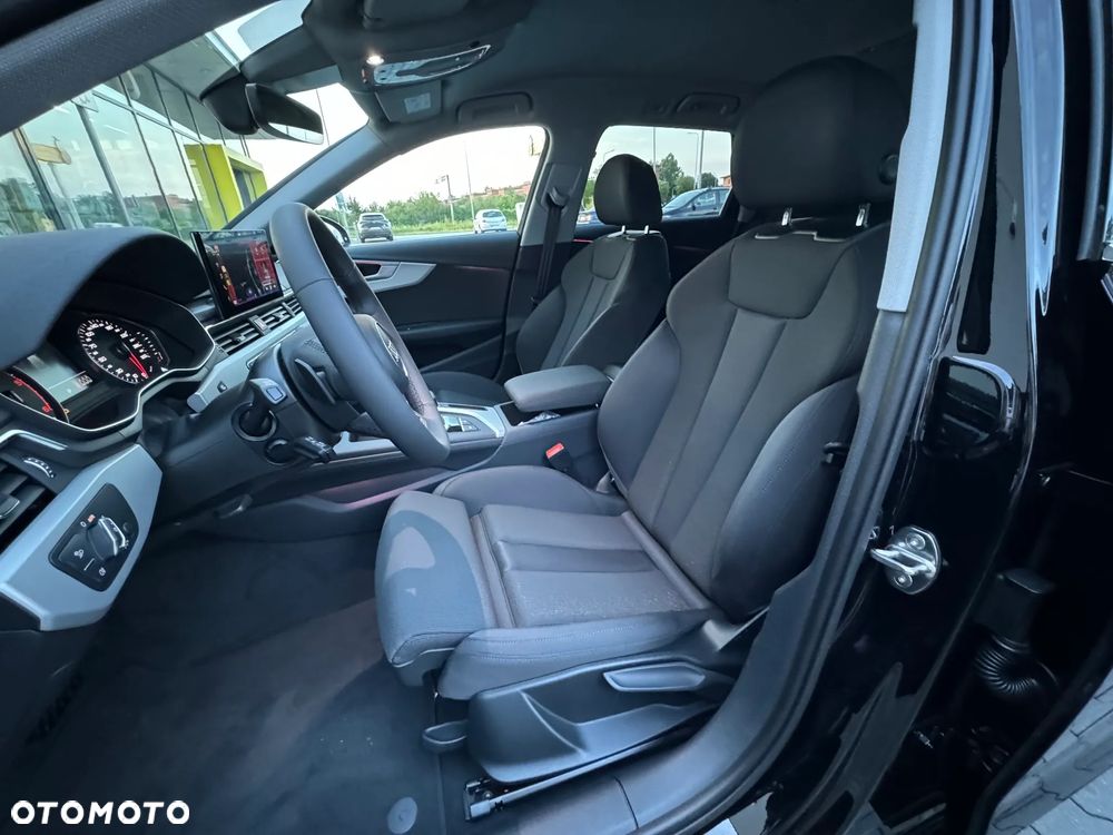 Audi A4 Avant 30 TDI mHEV S tronic - 14