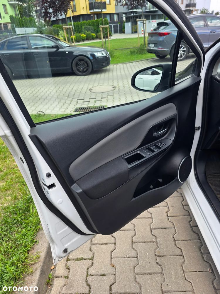 Toyota Yaris 1.5 VVT-i - 9