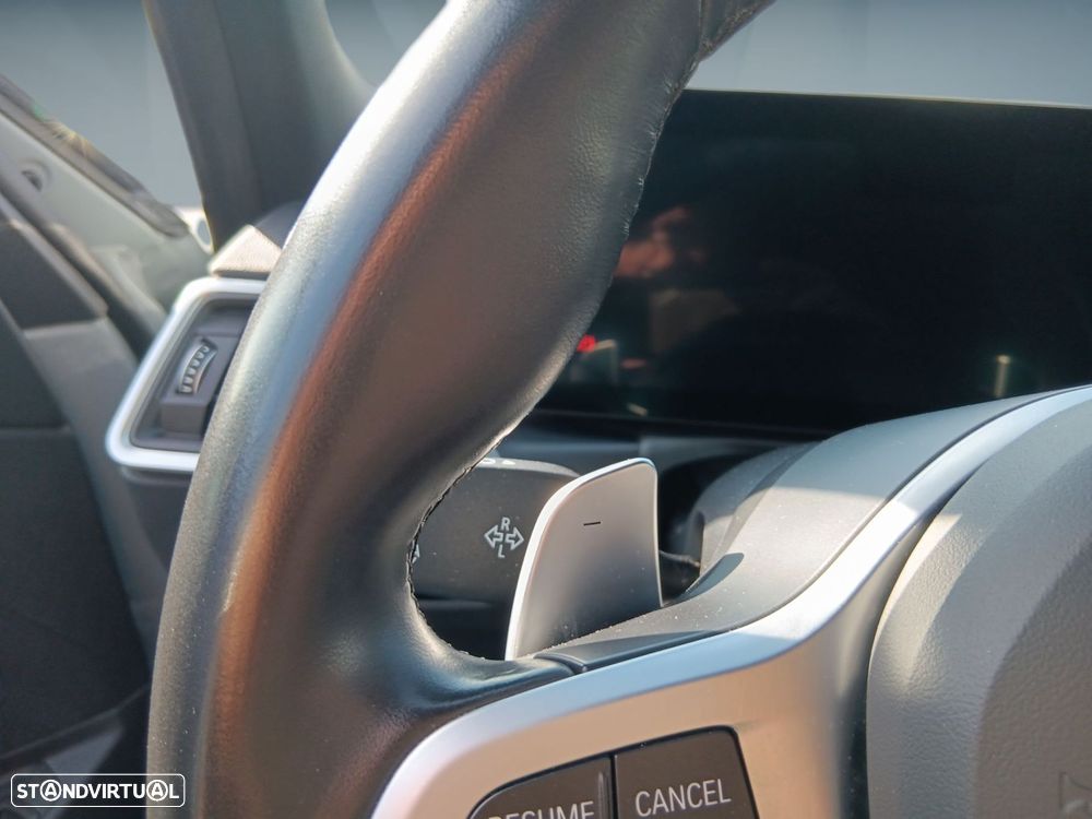 BMW 320 d Touring Pack Desportivo M Auto - 20