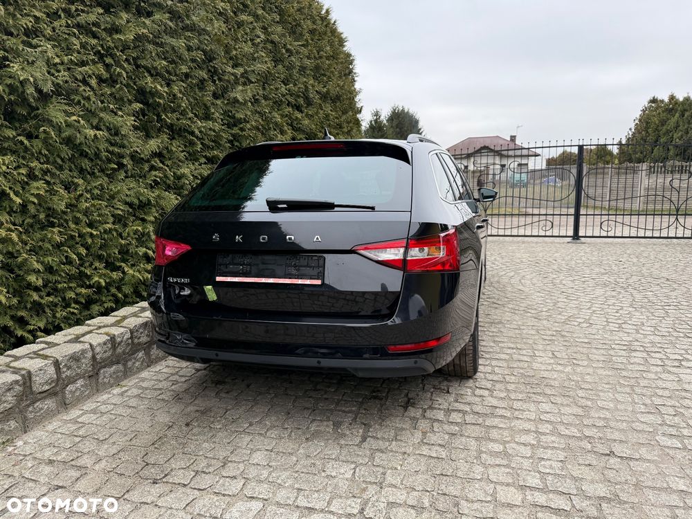 Skoda Superb 2.0 TDI Style DSG7 - 35