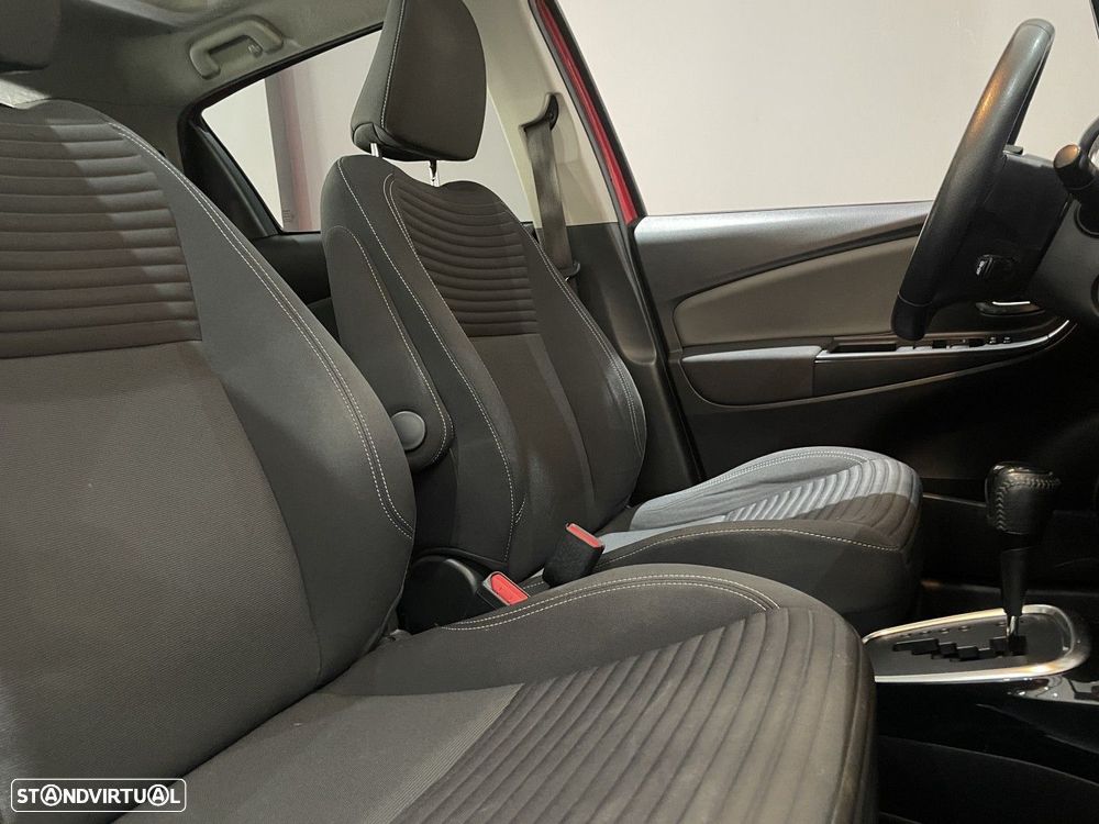 Toyota Yaris 1.5 HSD Sport+P.Techno - 23