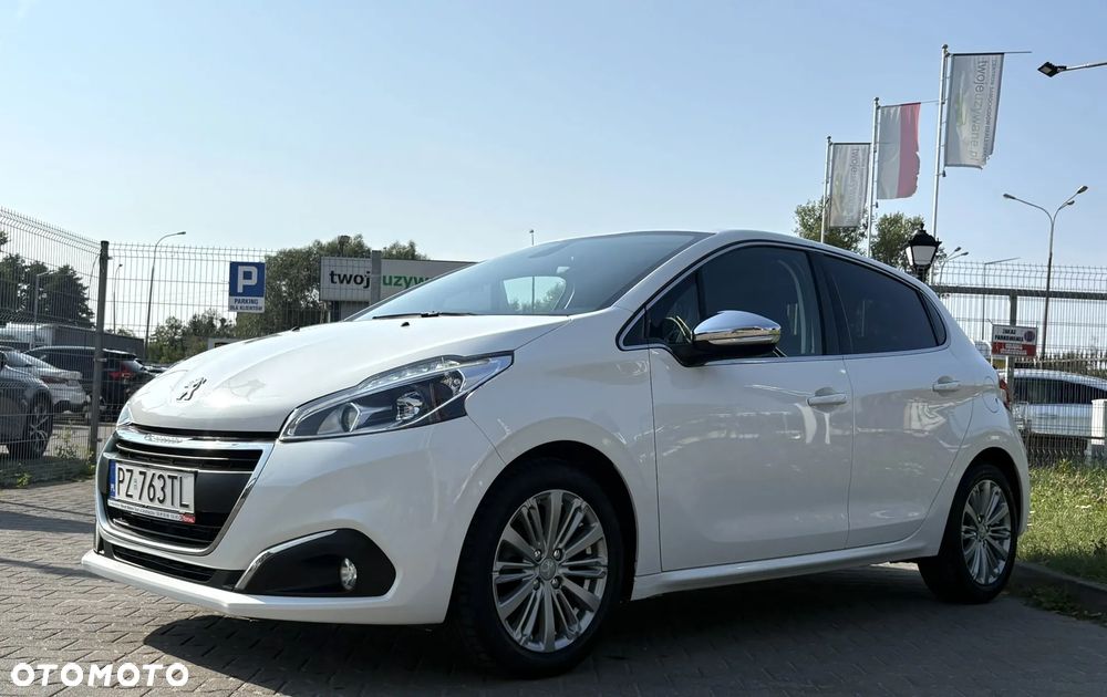 Peugeot 208 1.2 PureTech Style - 1