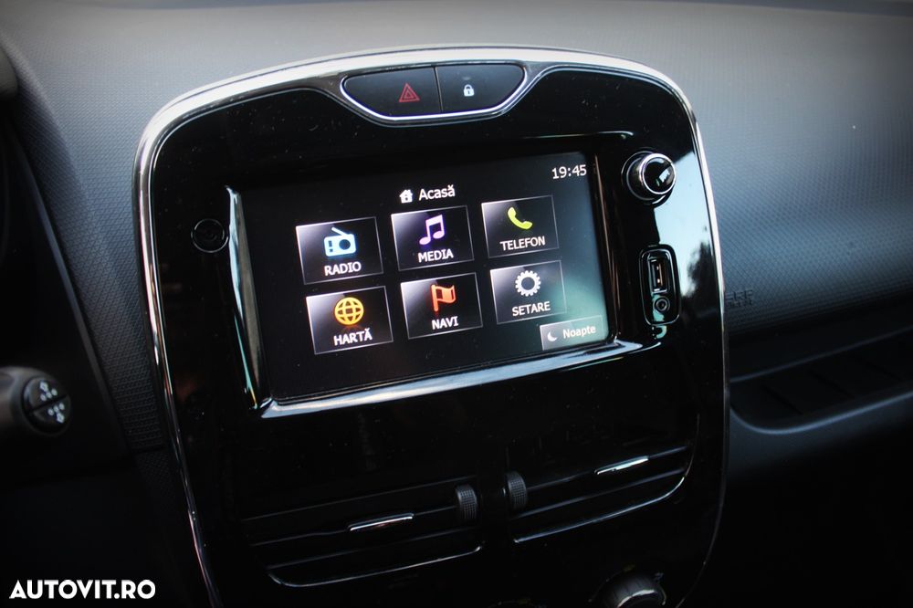 Renault Clio 0.9 TCe Authentique - 10