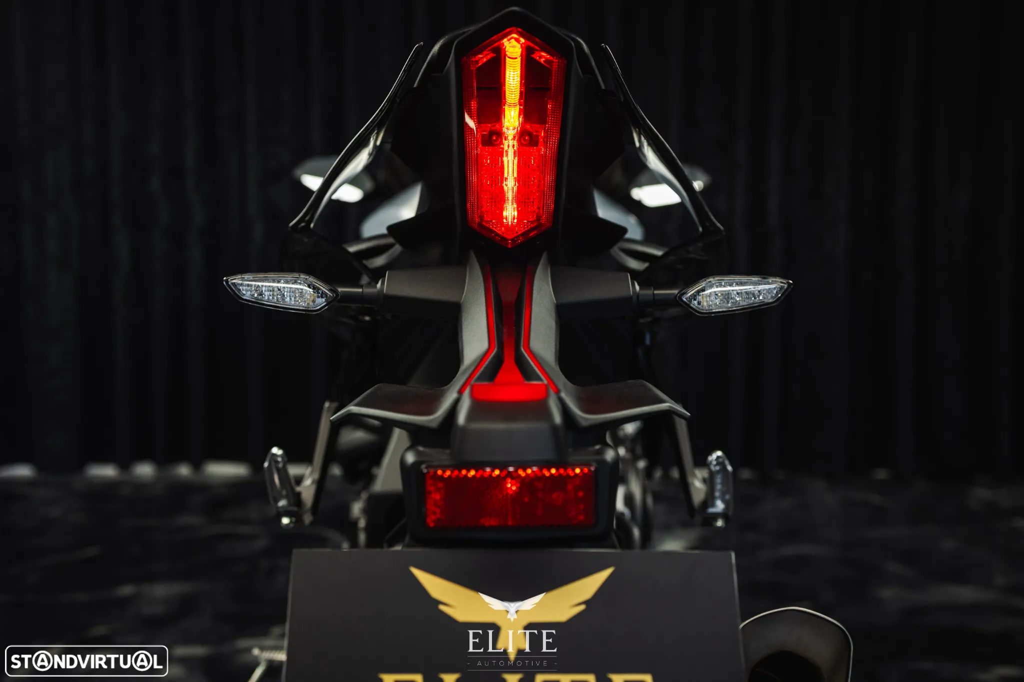 Yamaha R R1M - 33