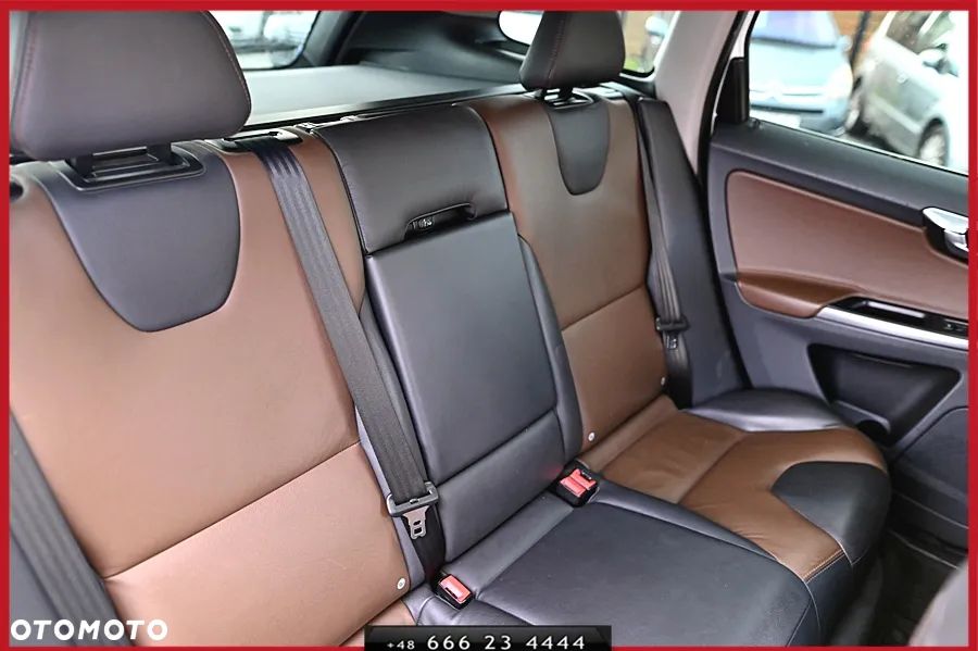 Volvo XC 60 D5 AWD Geartronic Kinetic - 19
