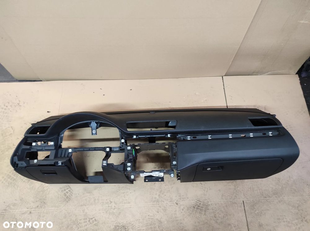 DESKA ROZDZIELCZA KOKPIT KONSOLA VW PASSAT B7 CC CZARNA AIRBAG ORGINALNA CLIMATRONIC WYSYŁKA !!!! - 1