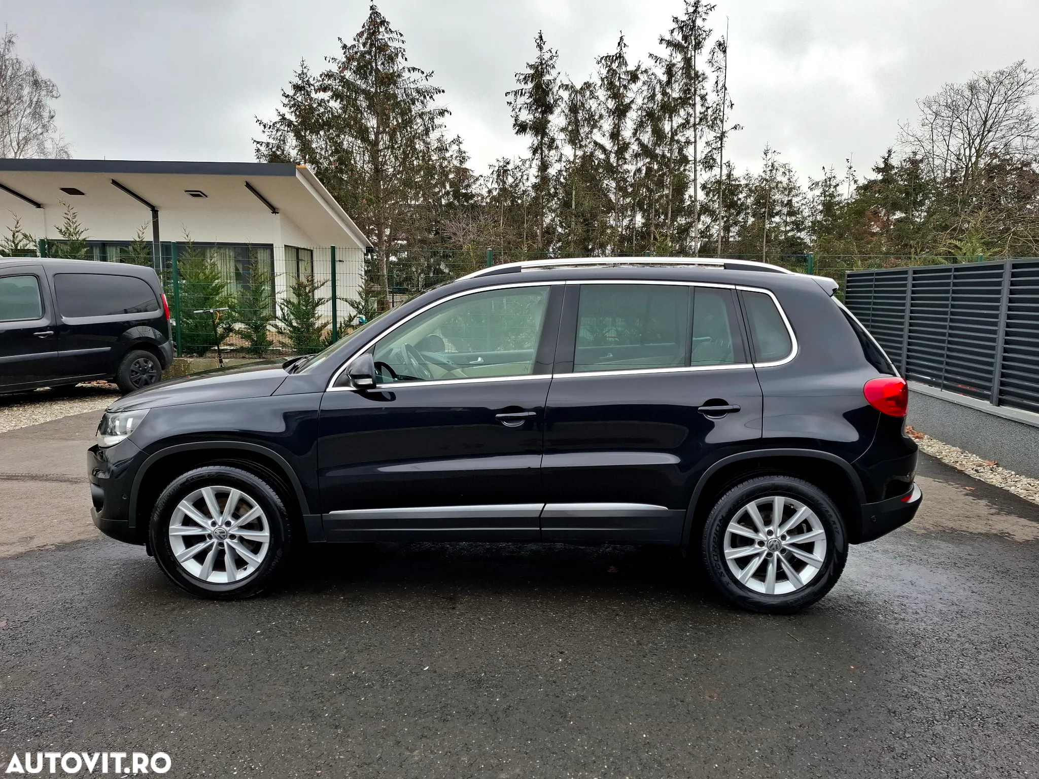 Volkswagen Tiguan 2.0 TDI DPF Sport & Style - 9