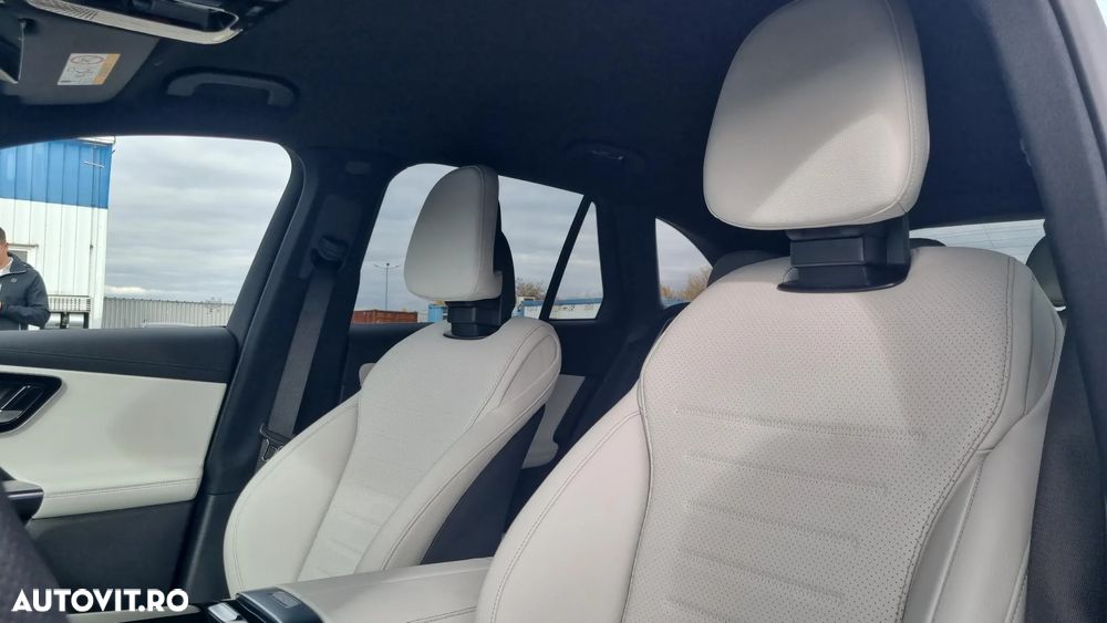 Mercedes-Benz GLC 300 e 4MATIC PHEV - 12