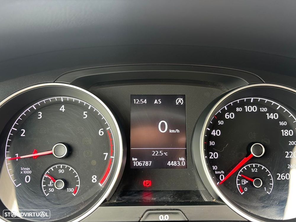 VW Golf 1.0 TSI Trendline Pack - 11
