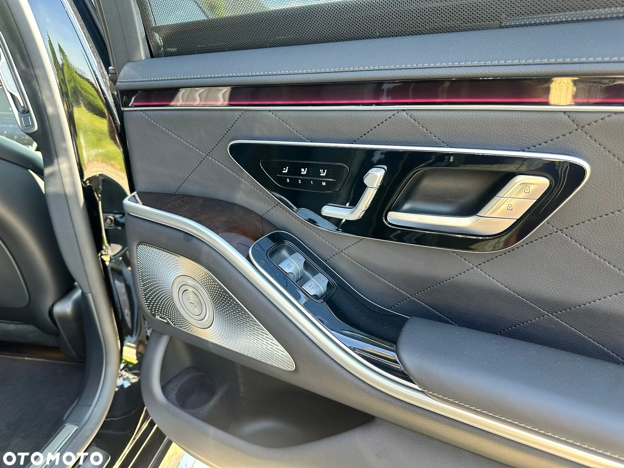 Mercedes-Benz Klasa S 580 4Matic L 9G-TRONIC - 32