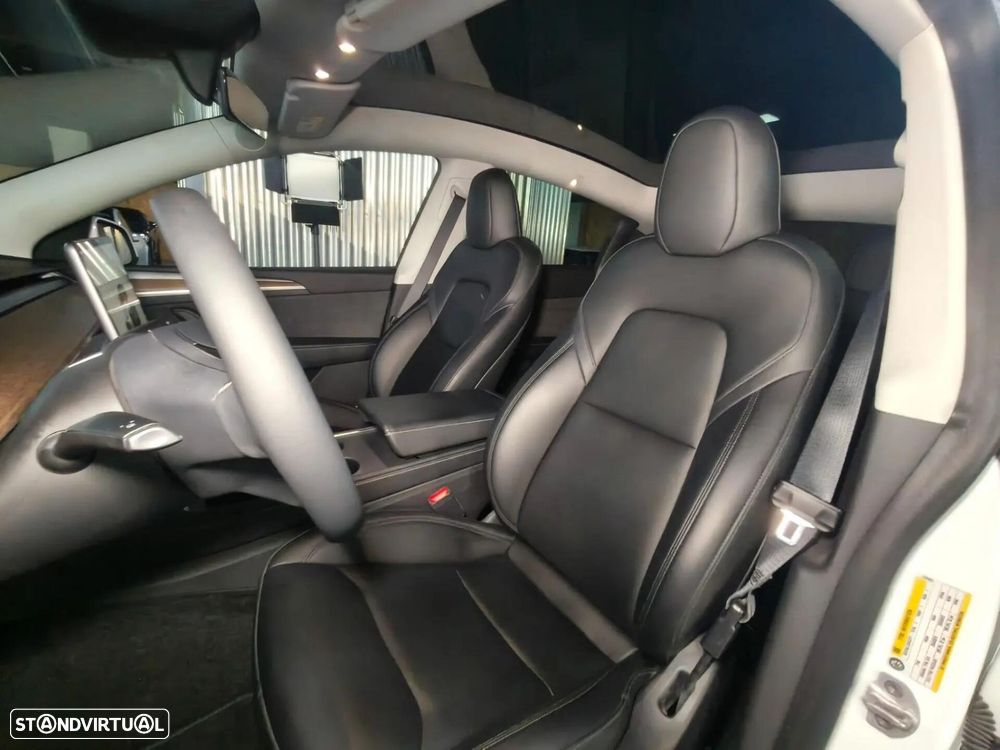 Tesla Model Y RWD - 21