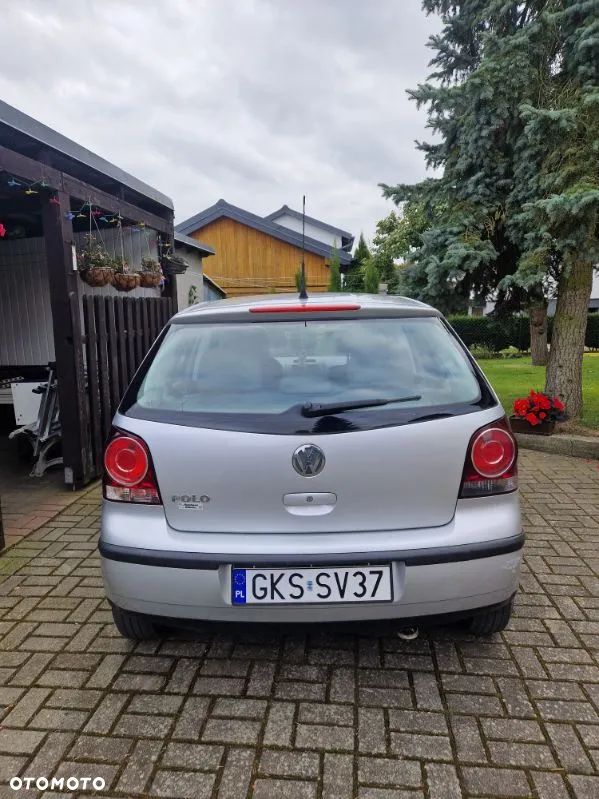Volkswagen Polo - 8