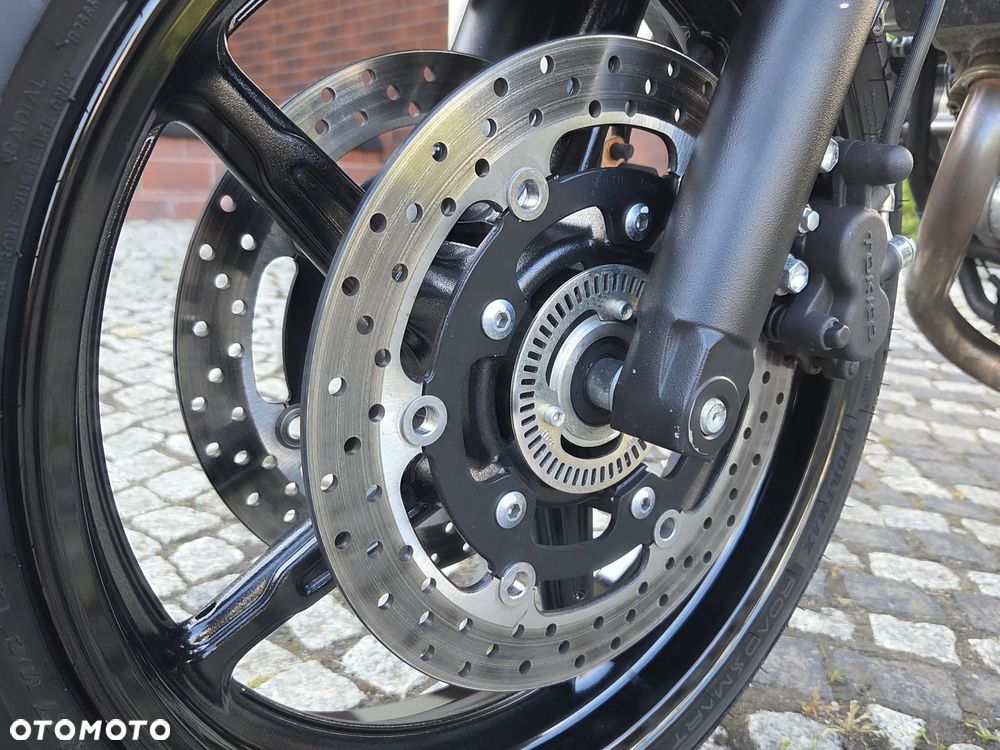 Suzuki SV - 15