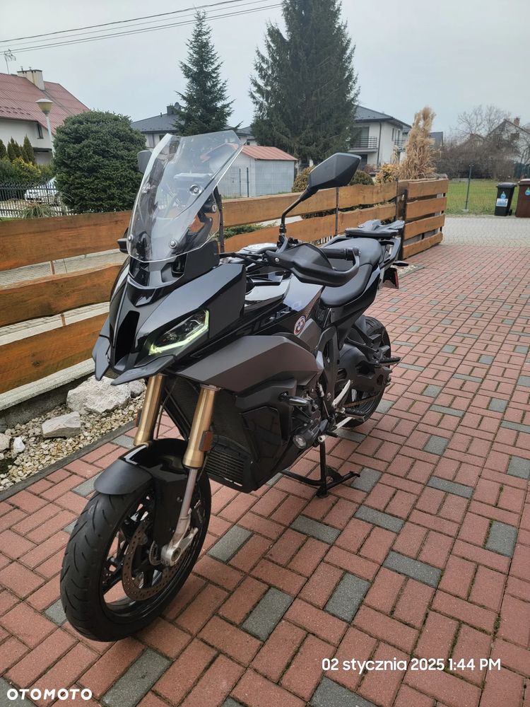 BMW XR - 1