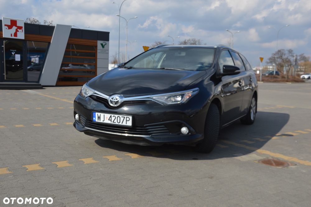 Toyota Auris - 2