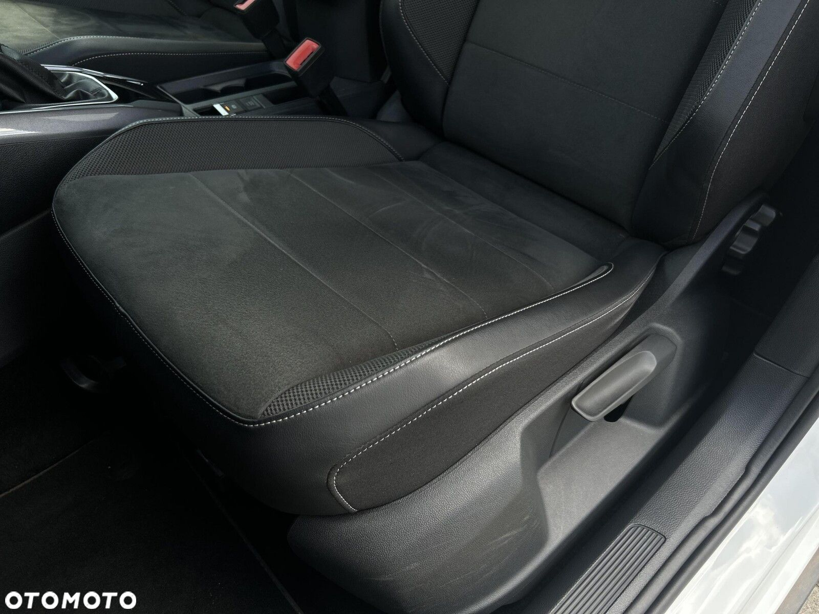 Volkswagen T-Roc 1.5 TSI Style DSG - 12