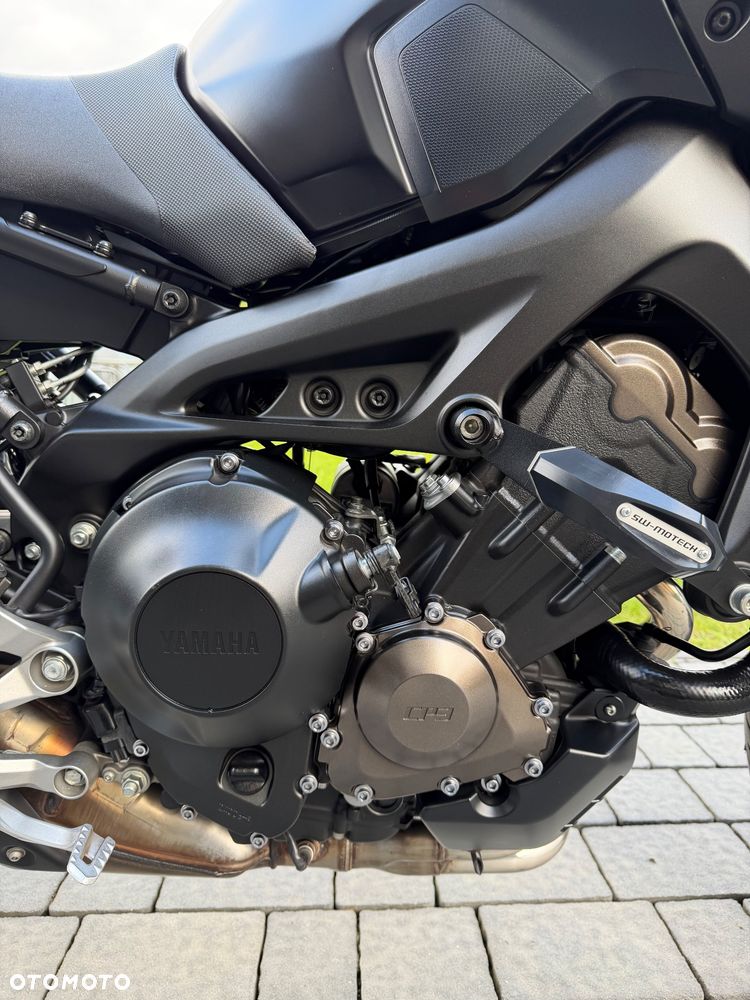 Yamaha MT - 6
