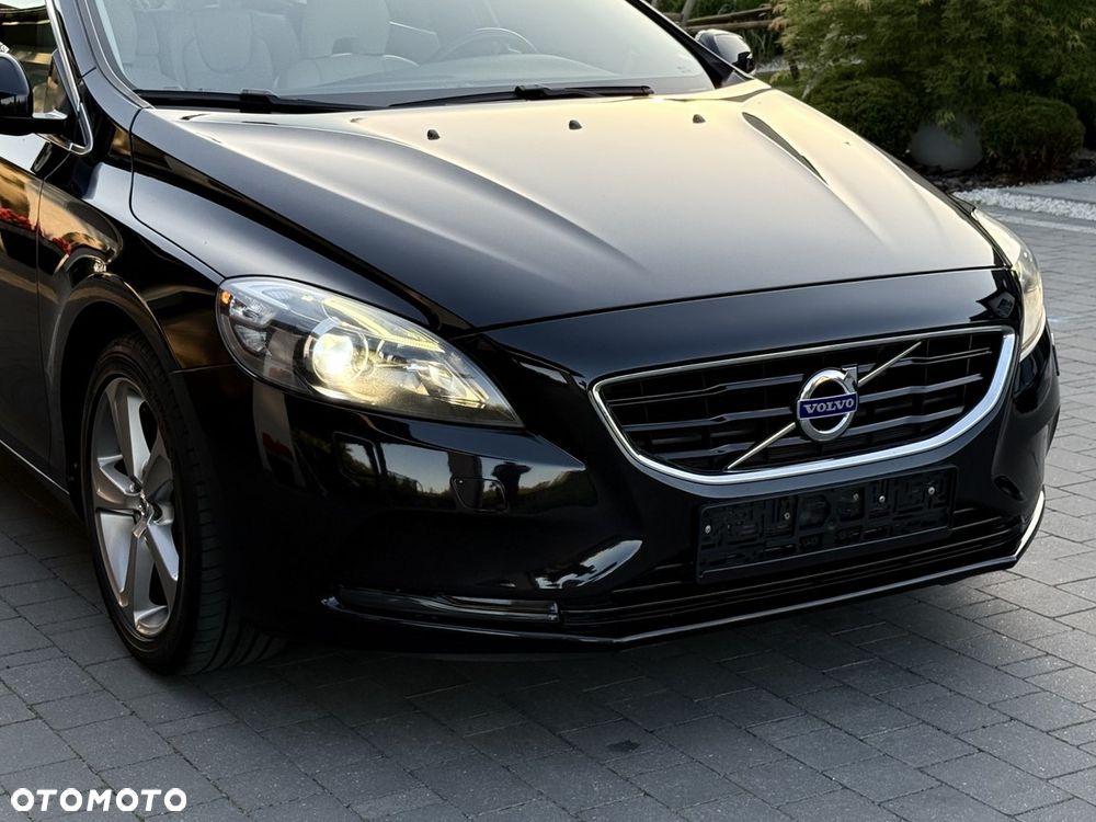 Volvo V40 T3 - 37