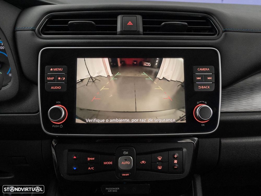 Nissan Leaf N-Connecta - 32