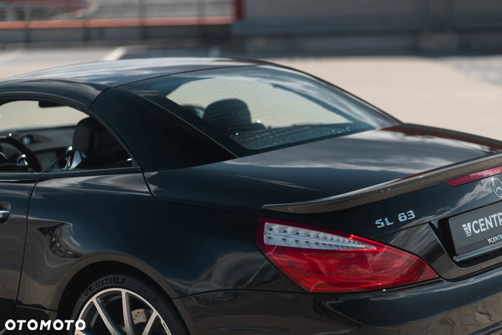 Mercedes-Benz SL - 17