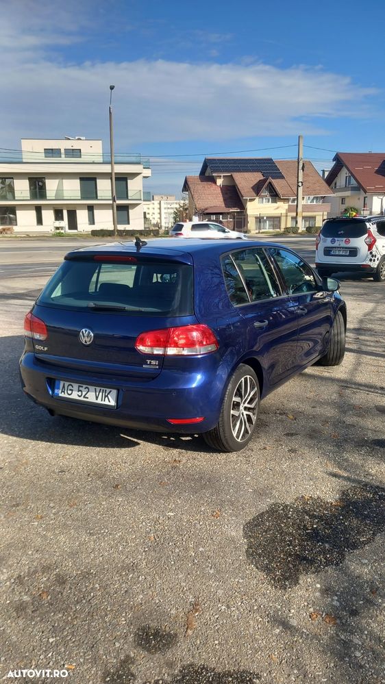 Volkswagen Golf - 2