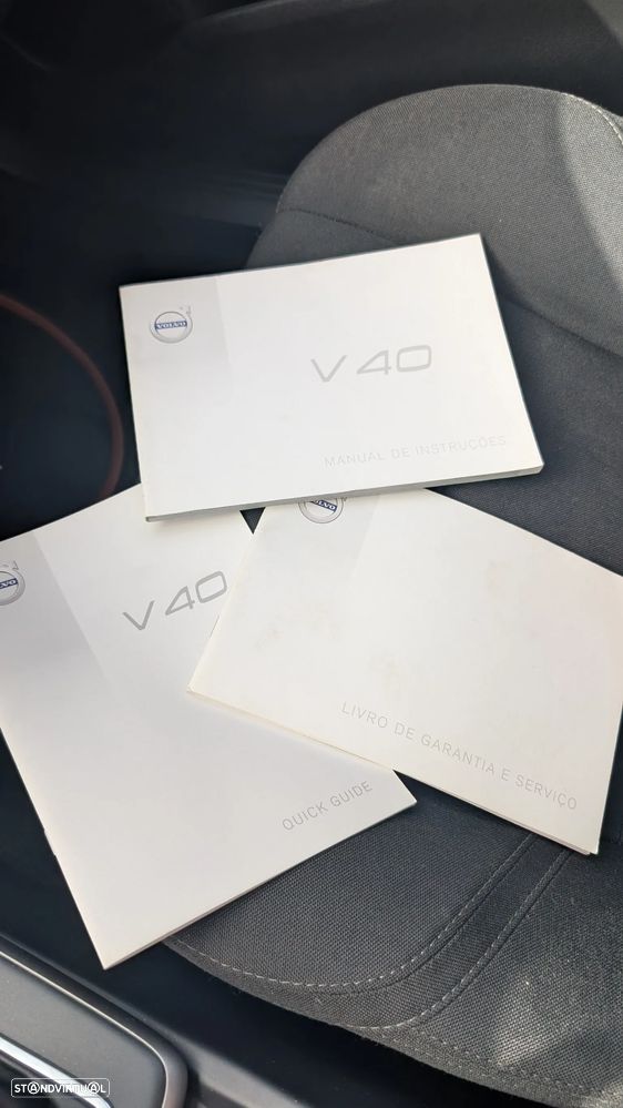 Volvo V40 2.0 D2 Momentum - 20