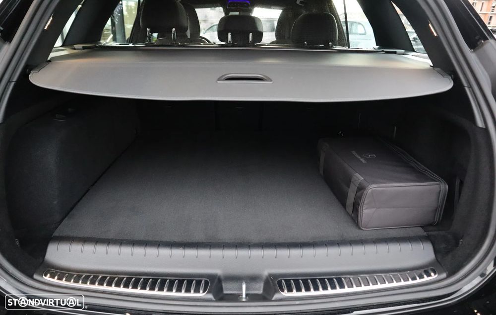 Mercedes-Benz C 300 e T 9G-TRONIC AMG Line - 9