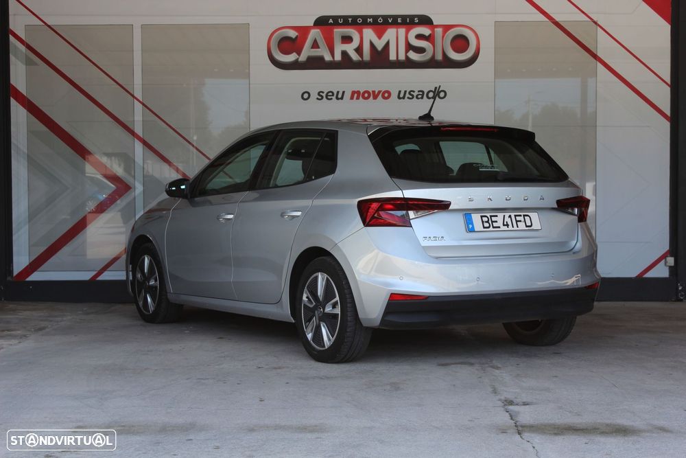 Skoda Fabia 2023 photo 5