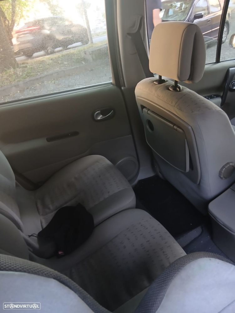 Renault Scénic 1.5 dCi Confort - 9