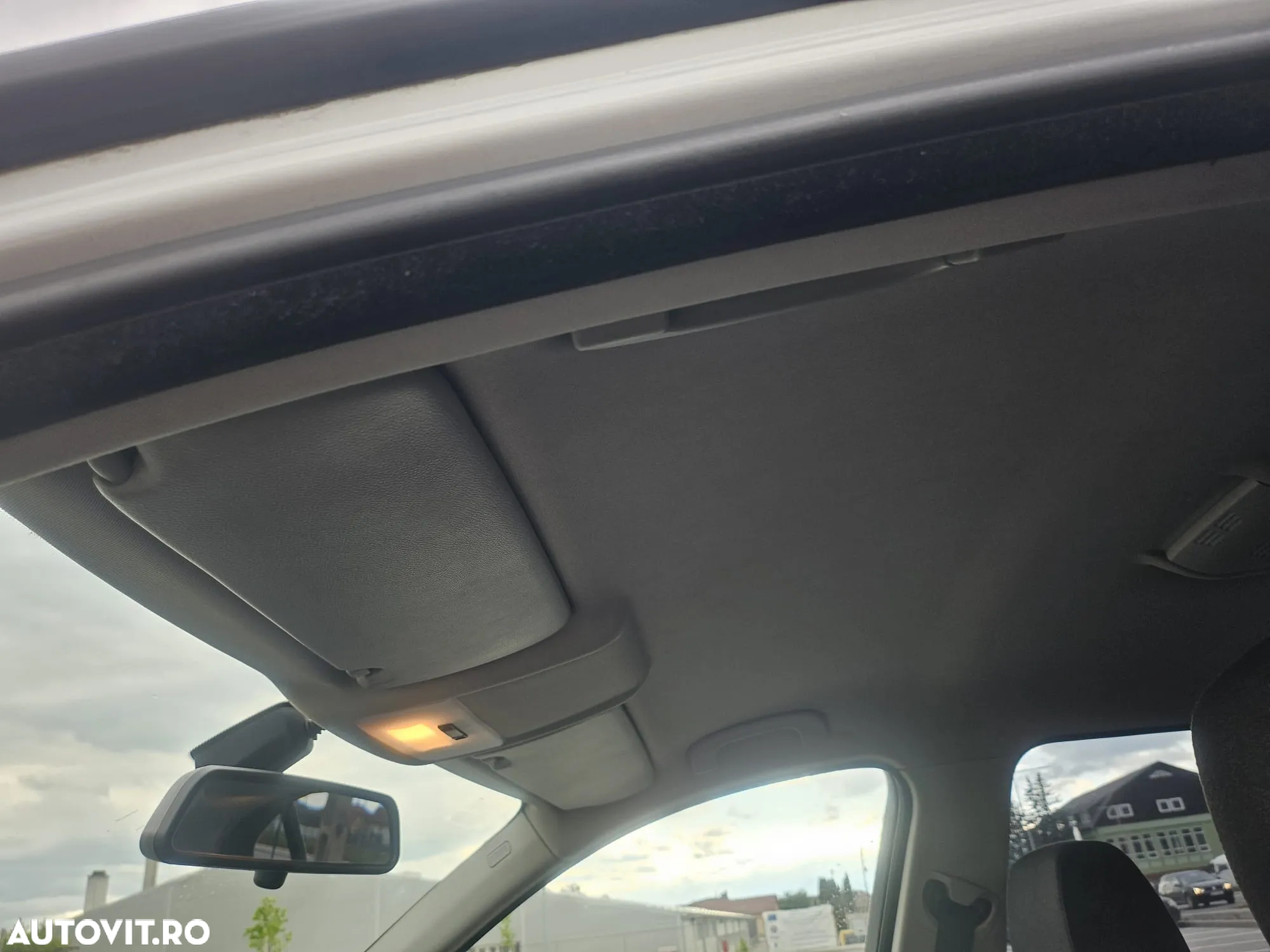 BMW Seria 3 318d - 30