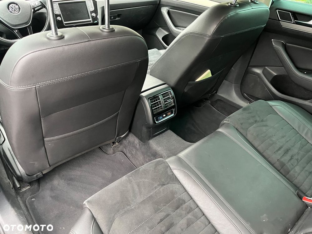 Volkswagen Passat 2.0 TDI BMT Highline DSG - 12