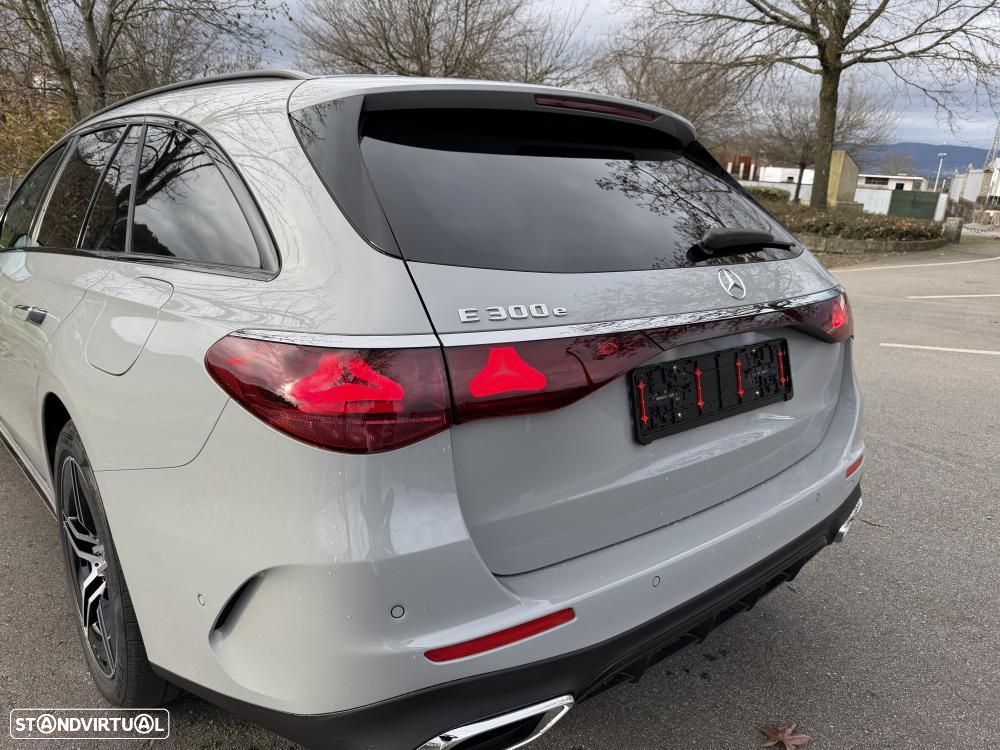 Mercedes-Benz E 300 e AMG Line - 16