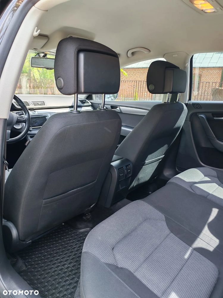 Volkswagen Passat 2.0 TDI Comfortline R-Style DSG - 5