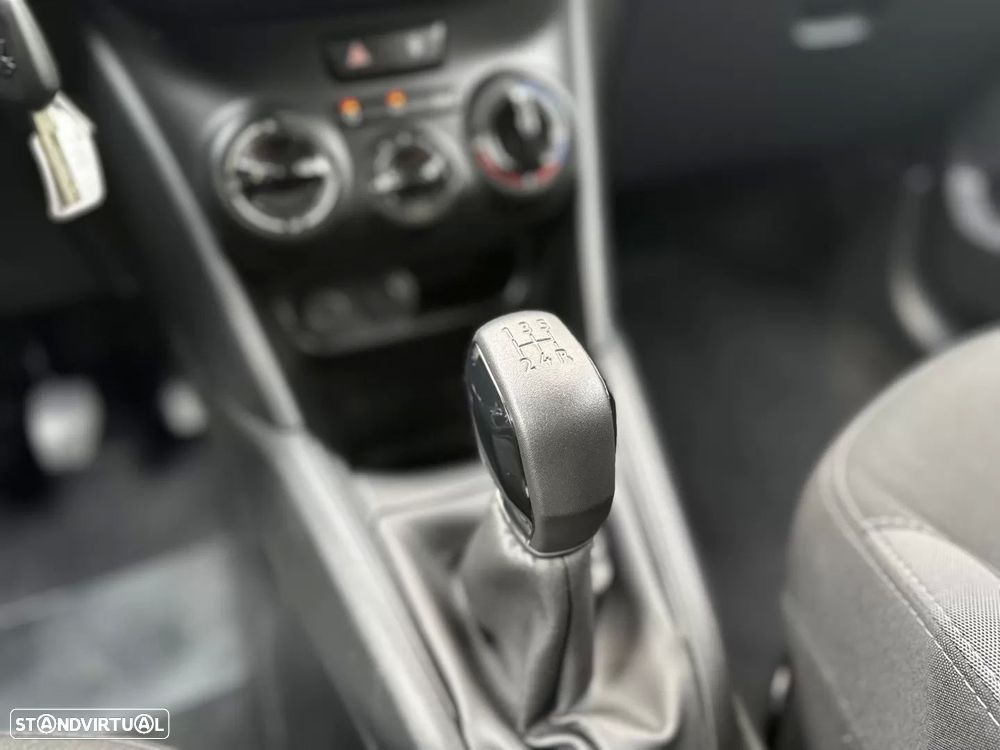 Peugeot 208 1.2 PureTech Active - 18