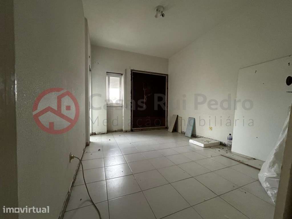 Apartamento T1 totalmente remodelado, na Costa da Caparica - Grande imagem: 5/24