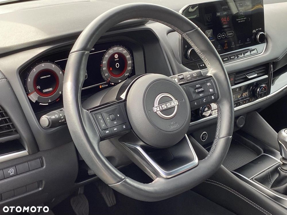 Nissan Qashqai 1.3 DIG-T N-Connecta - 20