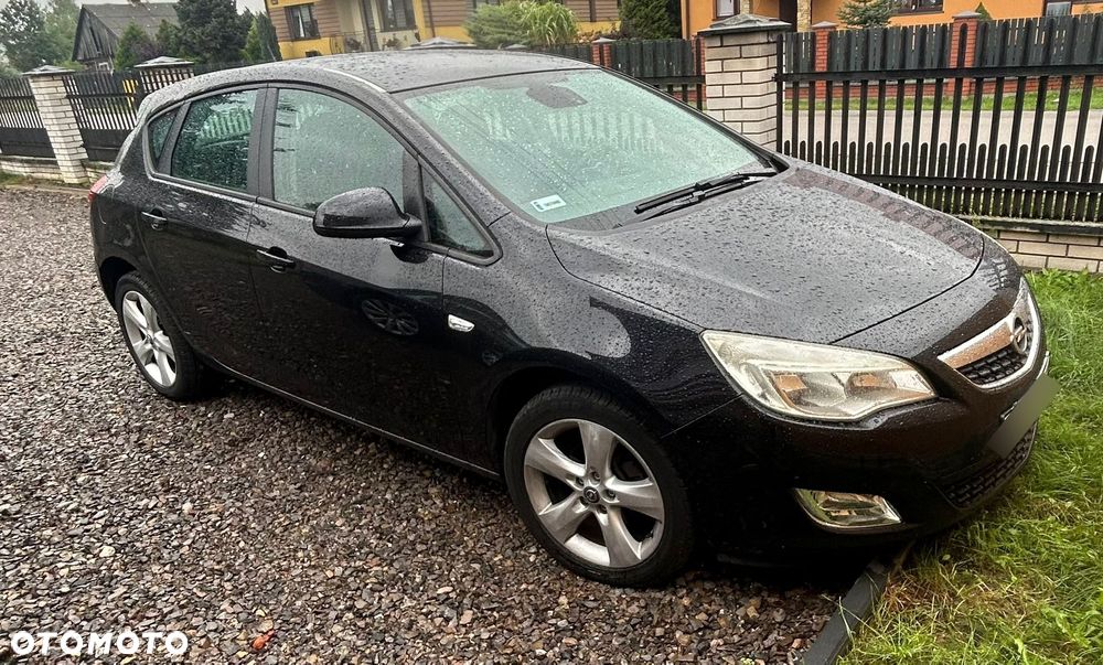 Opel Astra IV 1.4 T Cosmo - 1