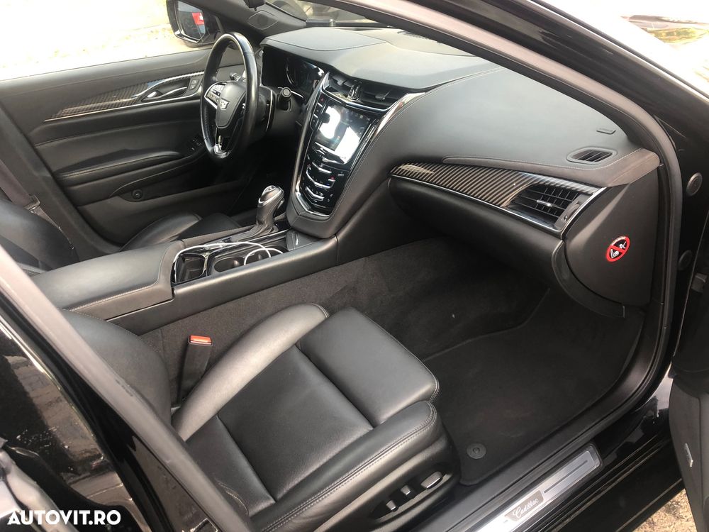 Cadillac CTS - 6