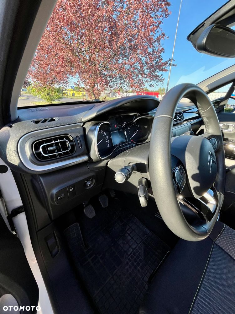 Citroën C3 1.2 PureTech Shine S&S - 23