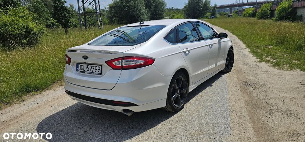 Ford Fusion - 28