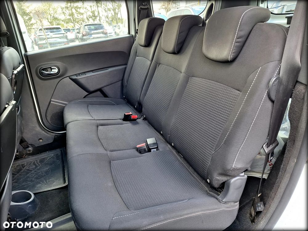 Dacia Lodgy 1.6 SCe Laureate S&S - 6