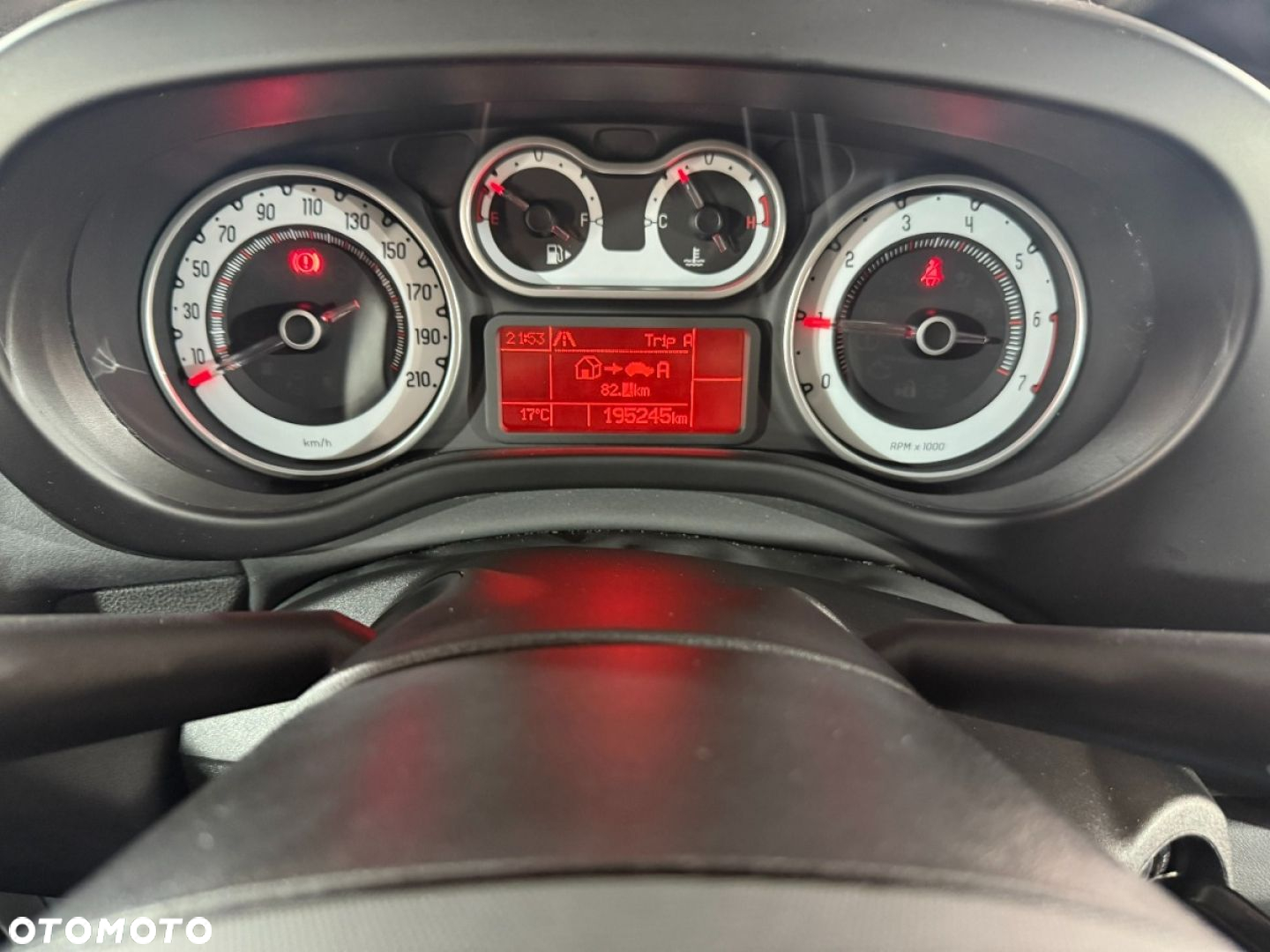 Fiat 500L - 10