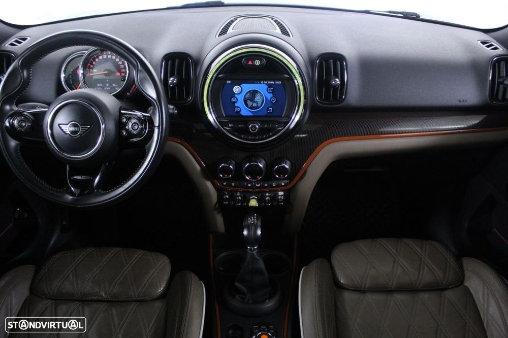 MINI Countryman Cooper SE ALL4 Auto - 18