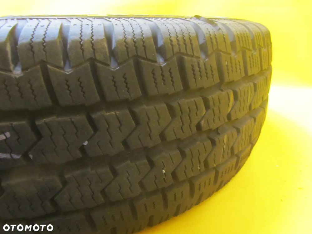 Opona Continental Vancofour Season 2 225/75 R16C - 2