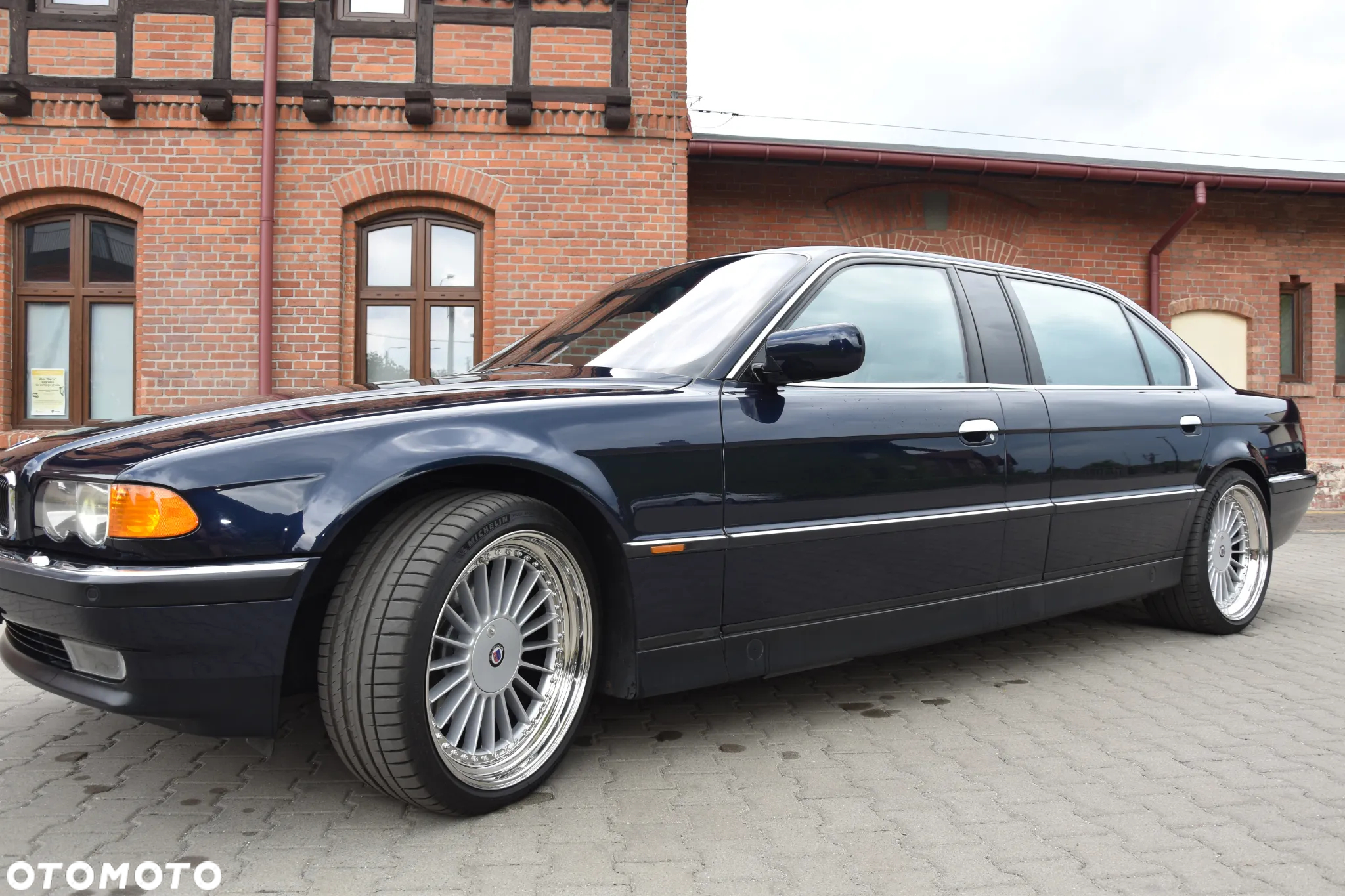 BMW Seria 7 750iL - 7